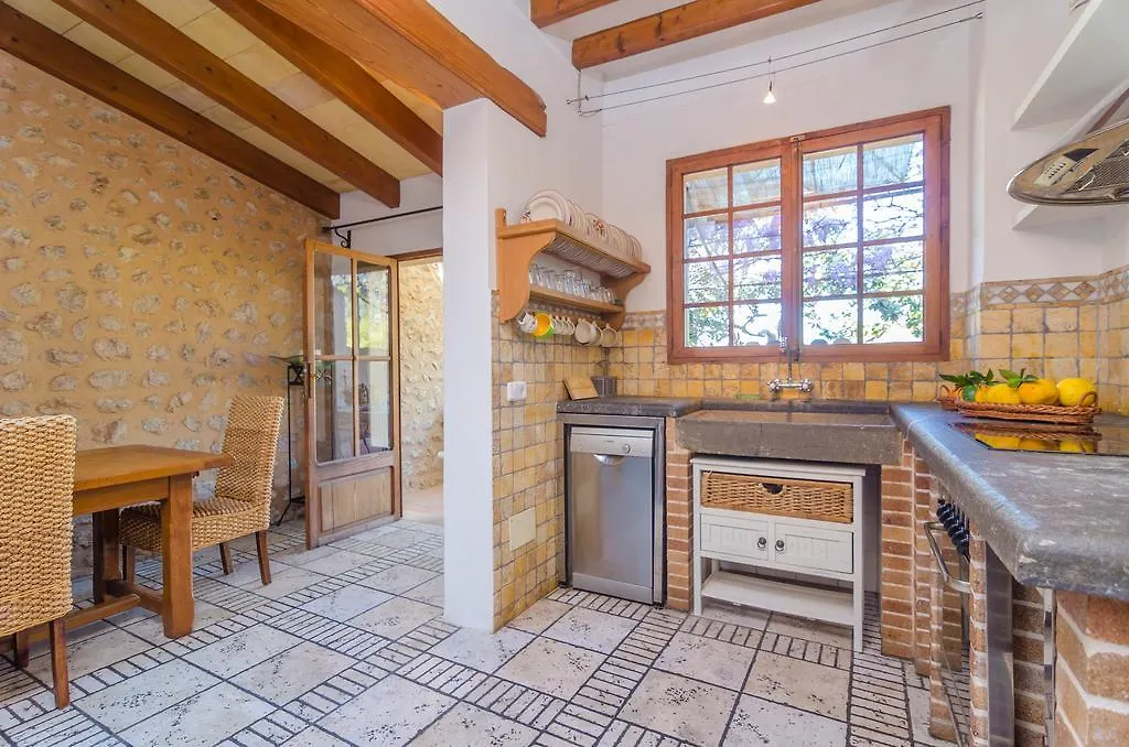 Can Garrova Sóller Villa